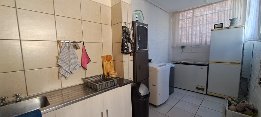 7 Bedroom Property for Sale in Bethlehem Free State